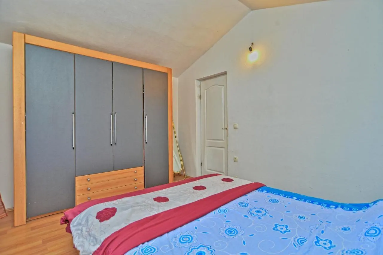 Apartments With Pool 749 PUY