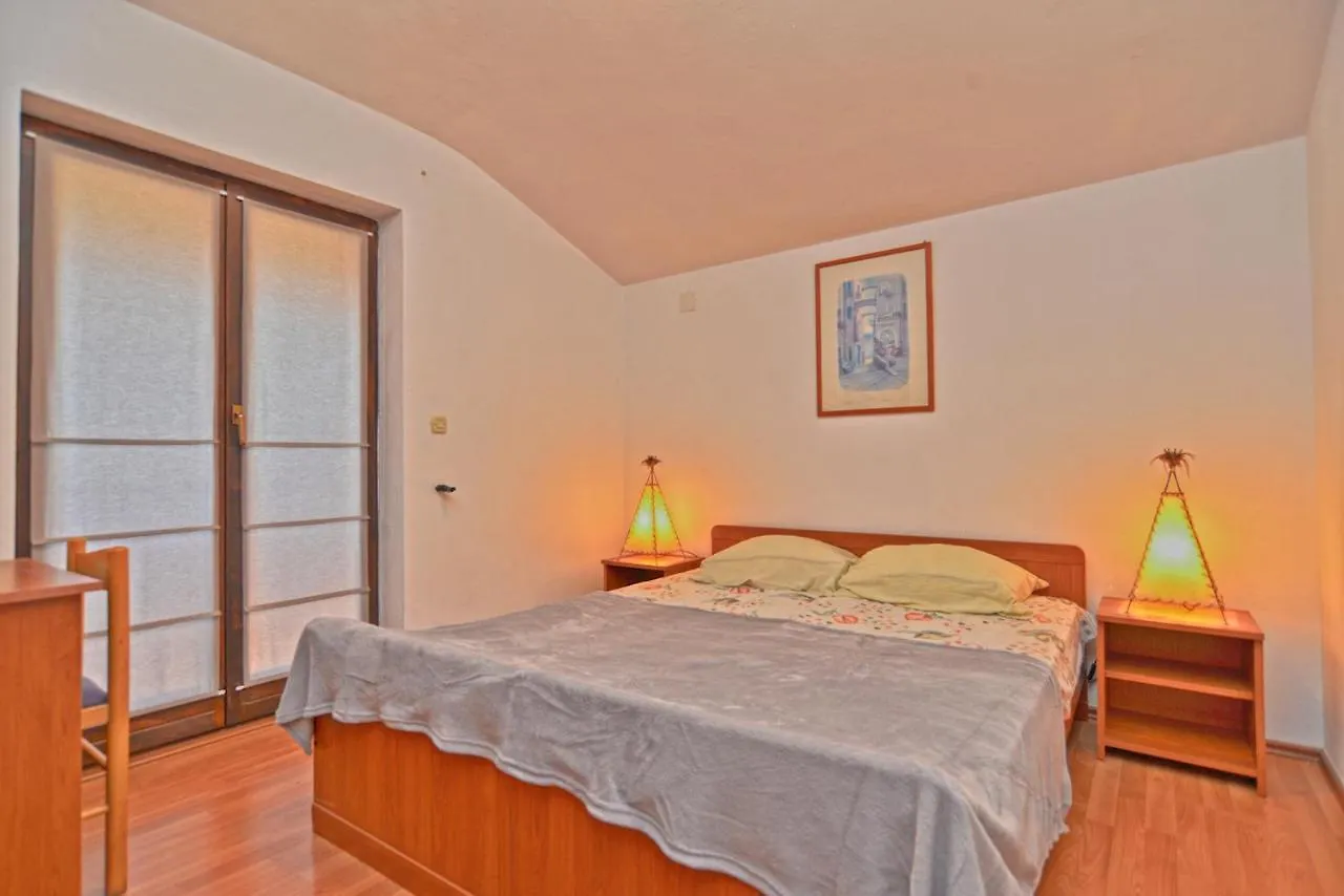 Apartments With Pool 749 PUY  Pula