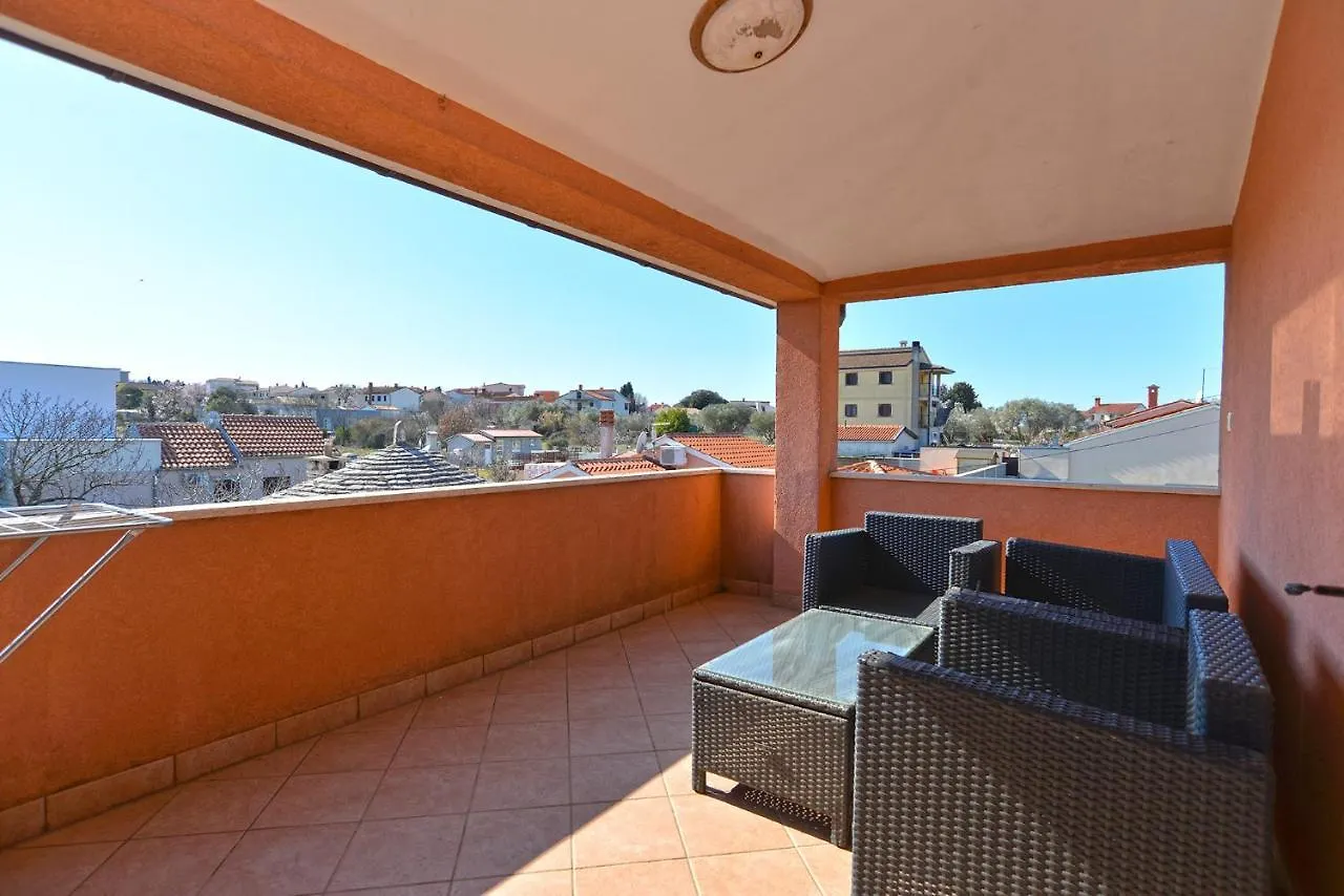 Apartments With Pool 749 PUY  Pula